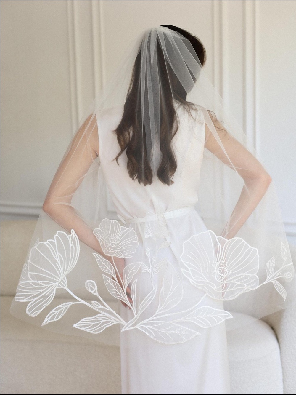 Brand new✨Bridal Veil👰‍♀️ Chapel Length veil White large Floral Embroidered